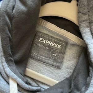 Express sleeve less hoodie